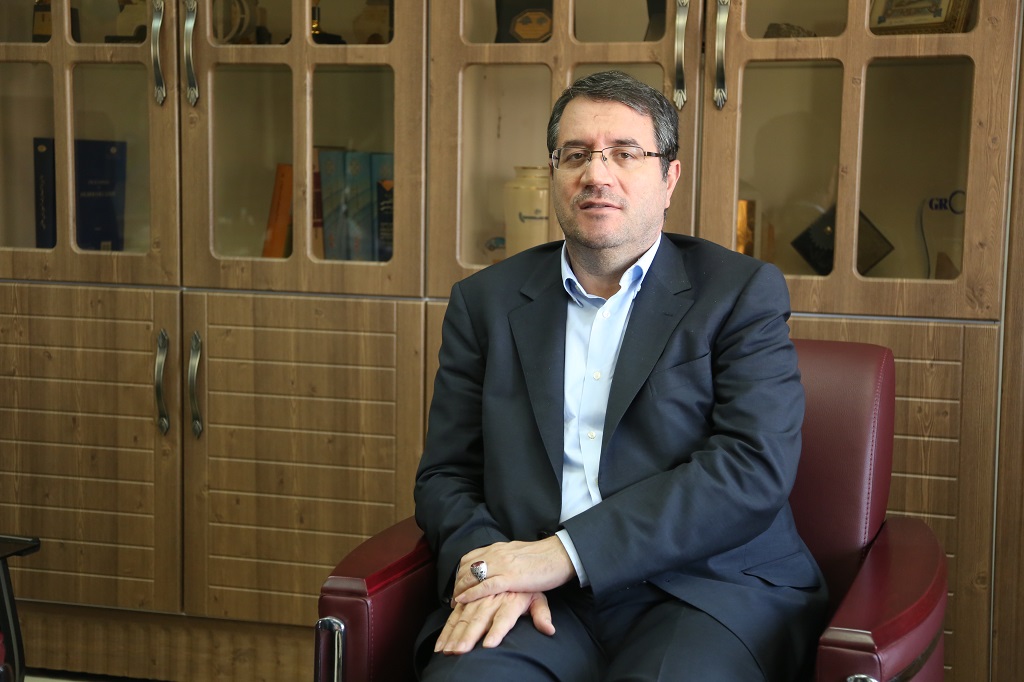 دولت همه تمرکز خود را بر حل آشفتگی های بازار گذاشته است